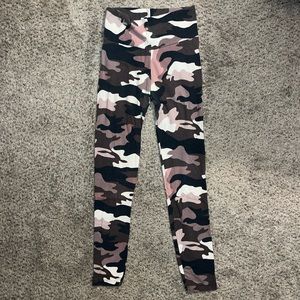 Charlotte Russe Camo leggings